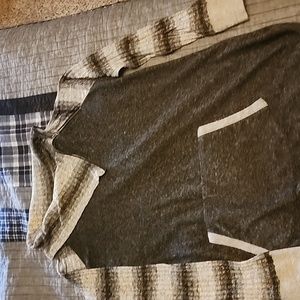 MAURICES ZIPPER NECK SWEATER WITH POCKET